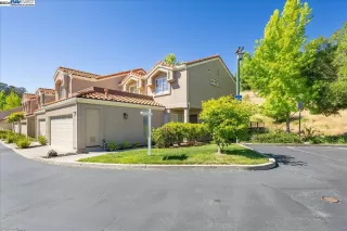 Photo #3: 41059315 Listing