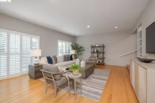 Photo #6: 41059361 Listing