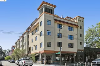 Photo #2: 41059373 Listing 