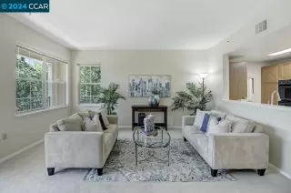 Photo #1: 41059532 Listing