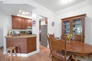 Photo #5: 41059600 Listing