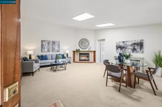 Photo #3: 41059628 Listing