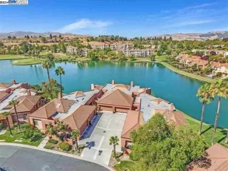 Photo #1: 41059631 Listing