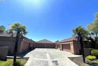 Photo #2: 41059631 Listing