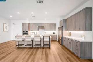 Photo #1: 41059659 Listing 