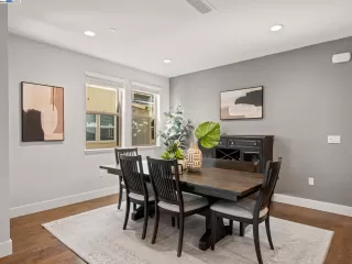 Photo #5: 41059706 Listing