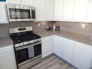 Photo #6: 41059715 Listing 