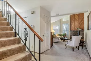 Photo #2: 41059800 Listing