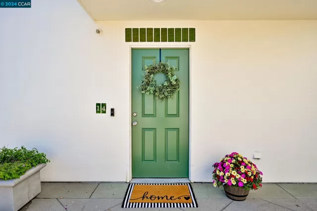 MLS: 41059838 Condo For Sale