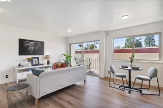 Photo #3: 41059908 Listing