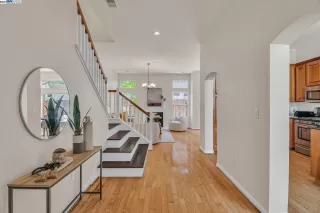 Photo #2: 41059921 Listing