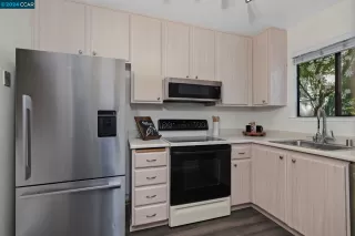 Photo #6: 41059952 Listing 