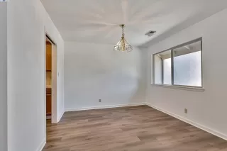 Photo #4: 41059953 Listing