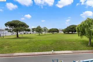 Photo #2: 41059954 Listing