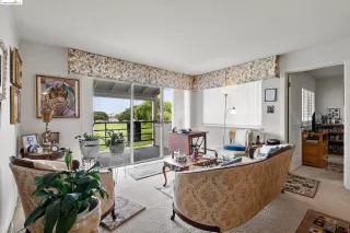 Photo #5: 41059954 Listing