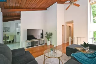 Photo #2: 41059980 Listing 