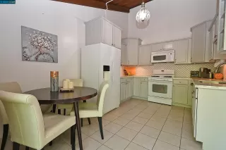 Photo #6: 41059980 Listing 