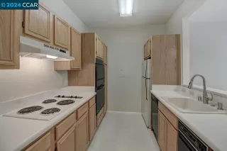 Photo #2: 41060000 Listing