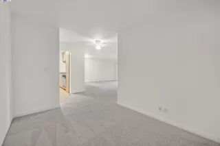 Photo #6: 41060048 Listing