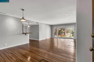 Photo #4: 41060073 Listing