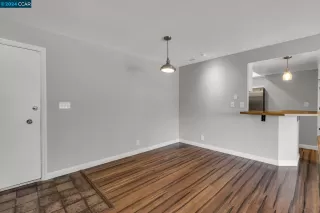 Photo #5: 41060073 Listing