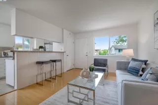 Photo #5: 41060086 Listing 