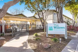 Photo #2: 41060109 Listing