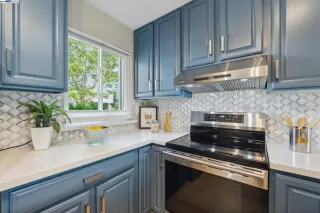 Photo #2: 41060112 Listing