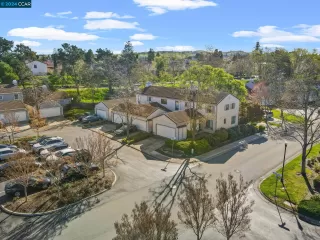Photo #2: 41060153 Listing