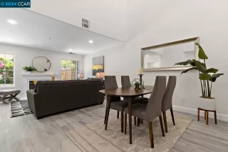 Photo #2: 41060165 Listing 