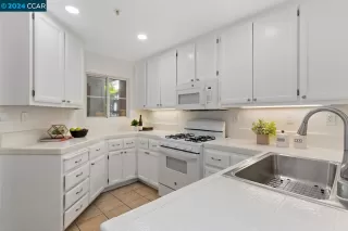 Photo #6: 41060165 Listing 