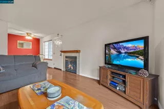 Photo #3: 41060232 Listing