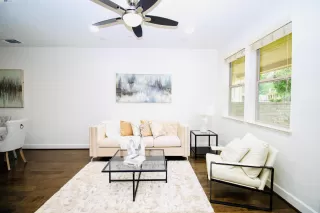 Photo #3: 41060299 Listing