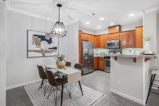 Photo #2: 41060364 Listing