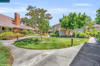 Photo #6: 41060379 Listing