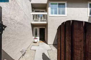 Photo #1: 41060396 Listing 