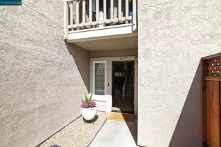 Photo #2: 41060396 Listing 