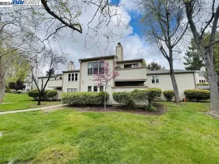 Photo #2: 41060469 Listing