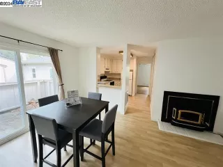 Photo #4: 41060469 Listing