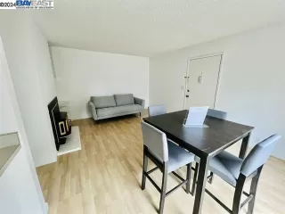 Photo #6: 41060469 Listing