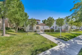 Photo #1: 41060477 Listing 