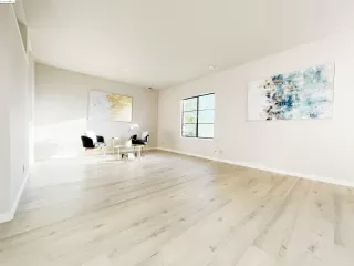 Photo #5: 41060494 Listing