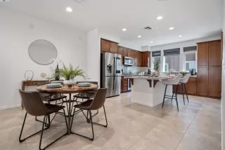 Photo #5: 41060519 Listing 