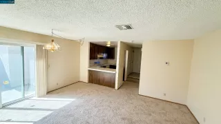 Photo #2: 41060548 Listing