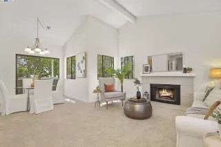 Photo #2: 41060571 Listing