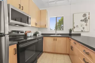 Photo #6: 41060571 Listing