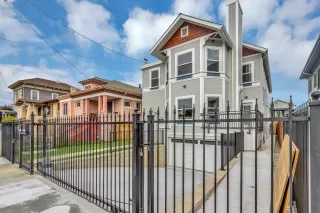 Photo #2: 41060577 Listing