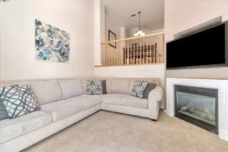 Photo #5: 41060592 Listing