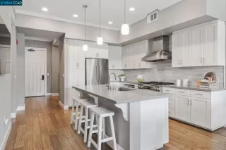 Photo #4: 41060653 Listing