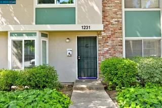 Photo #2: 41060703 Listing